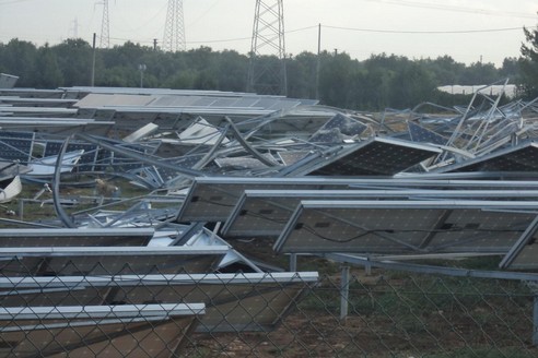 manutenzione impianti fotovoltaici pannelli fotovoltaici danneggiati